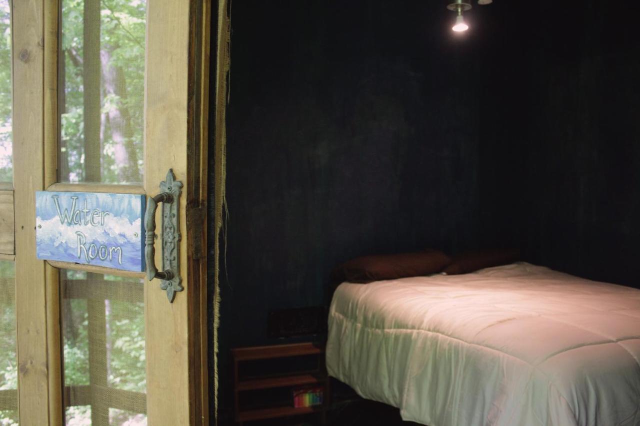 Lost River Hostel 프렌치릭 외부 사진