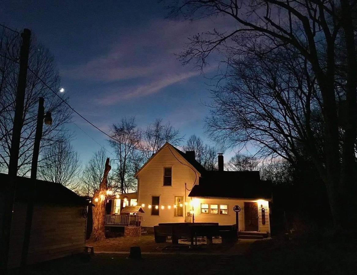 Lost River Hostel 프렌치릭 외부 사진
